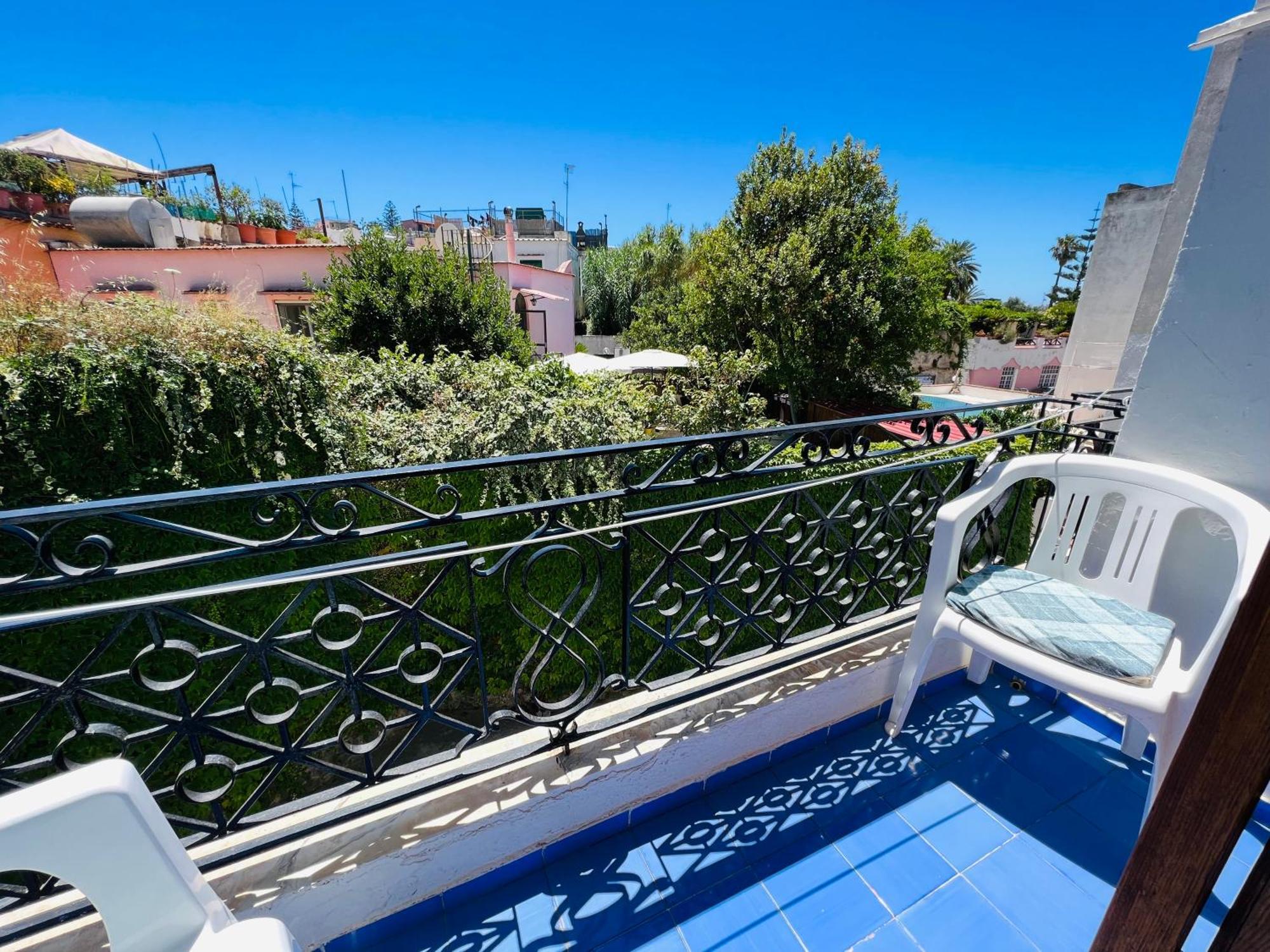 Villa Thomas Bb Conduzione Familiare Forio (Isola d'Ischia) Exterior foto