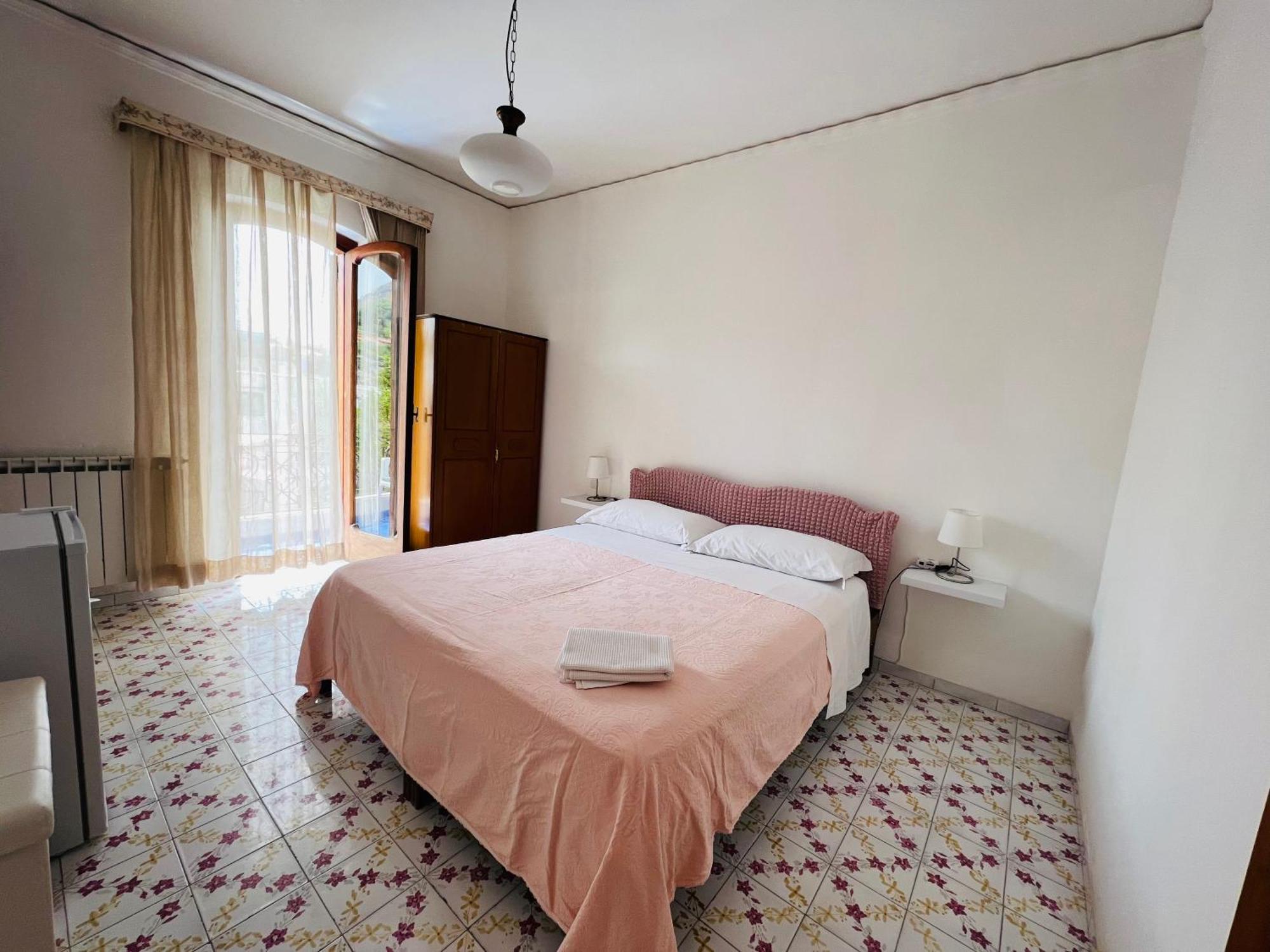 Villa Thomas Bb Conduzione Familiare Forio (Isola d'Ischia) Exterior foto