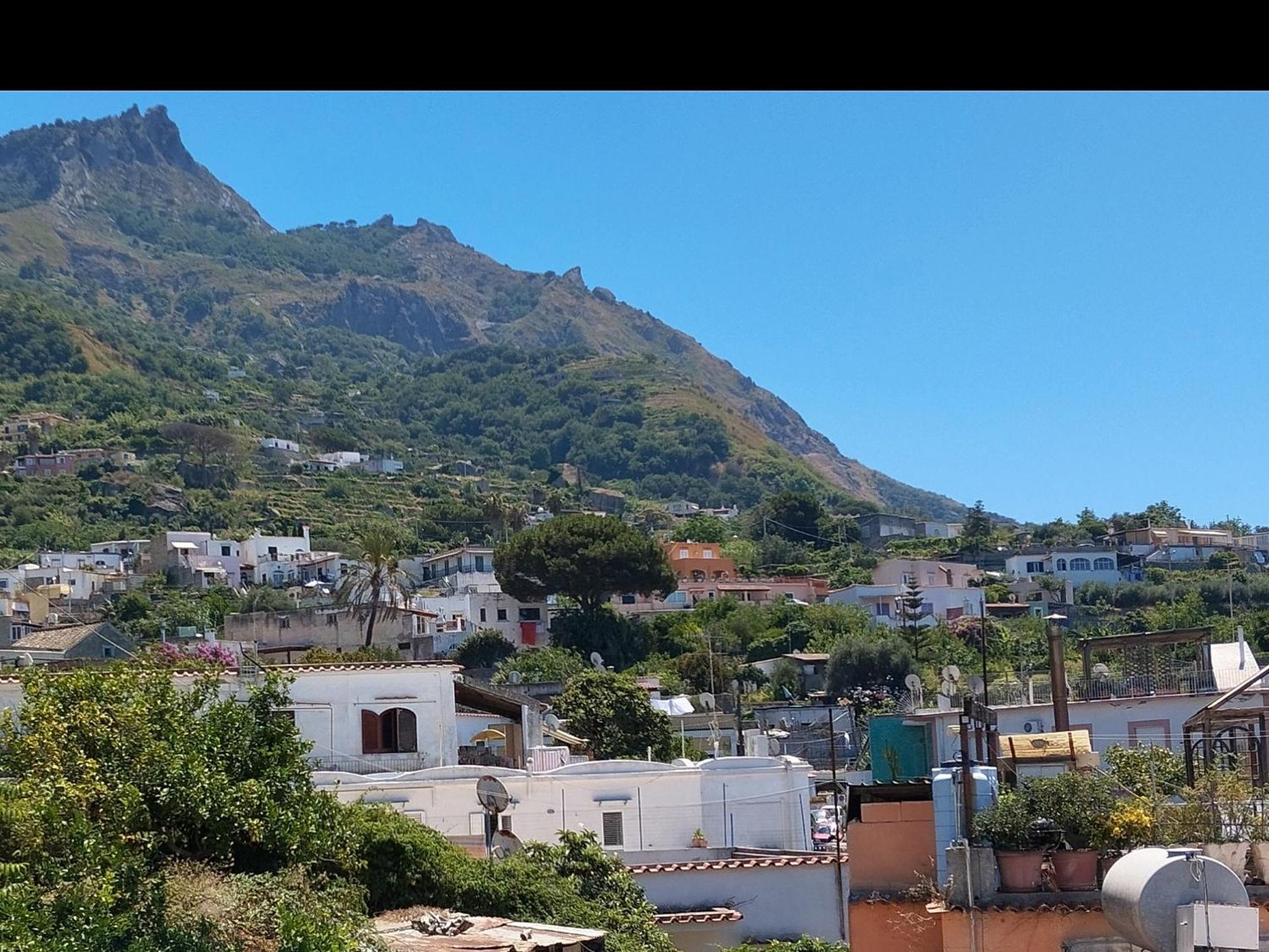 Villa Thomas Bb Conduzione Familiare Forio (Isola d'Ischia) Exterior foto