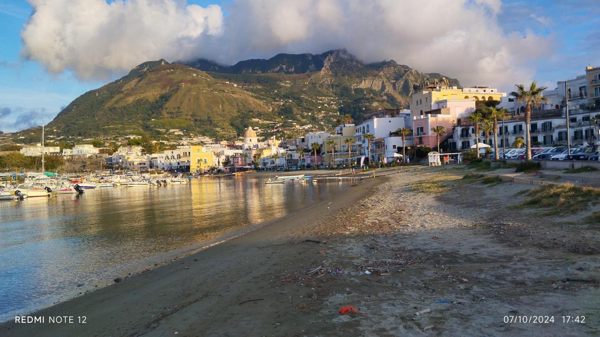 Villa Thomas Bb Conduzione Familiare Forio (Isola d'Ischia) Exterior foto